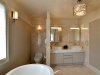 w38_mastebathroom1