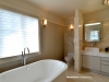 w38_mastebathroom2